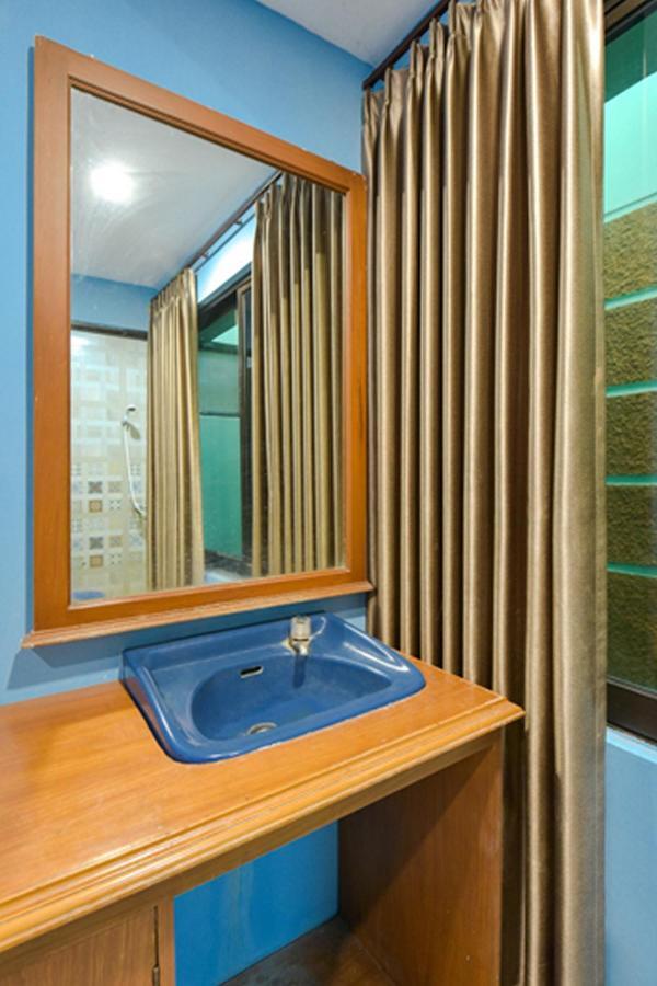Sekar Ayu Hotel Malioboro Mitra Reddoorz Jogjakarta Buitenkant foto